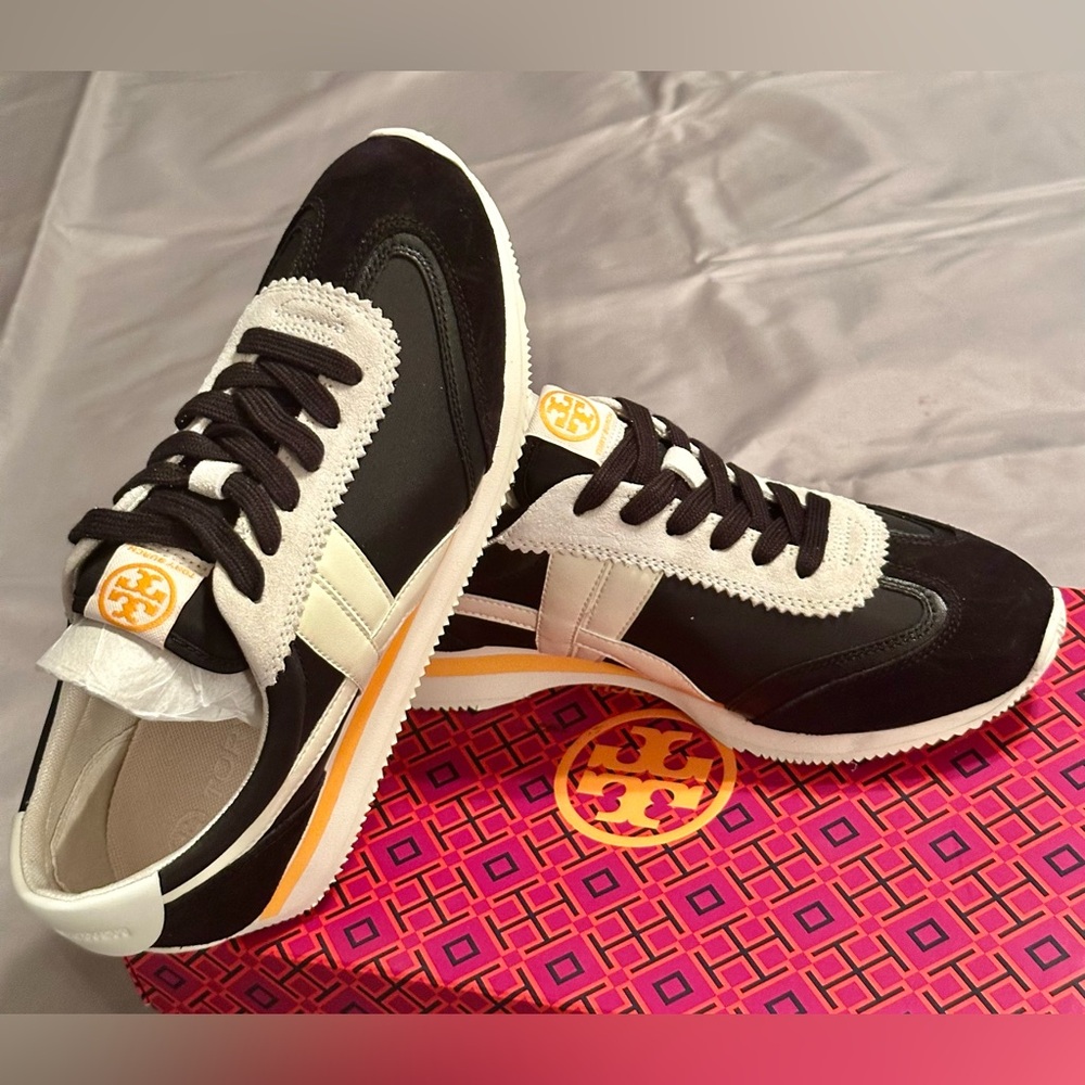 Authentic TORY BURCH Hank Sneakers 7.5